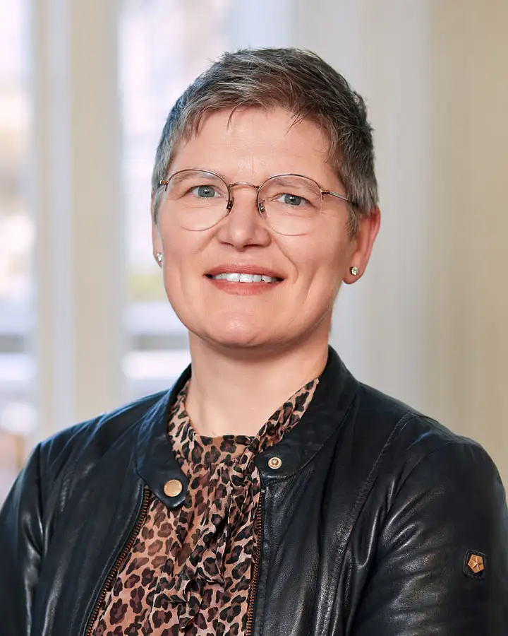 Augusta van Haga, advocaat