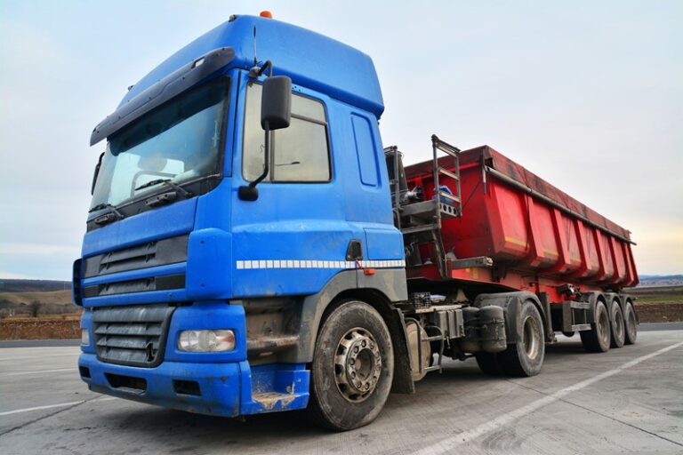 Chauffeur mag vrachtwagen vasthouden bij forse loonachterstand